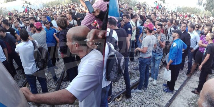 Les trains de la banlieue-sud à l'arrêt, un conducteur agressé