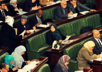 Ennahdha remporte les Législatives mais perd 28 sièges parlementaires