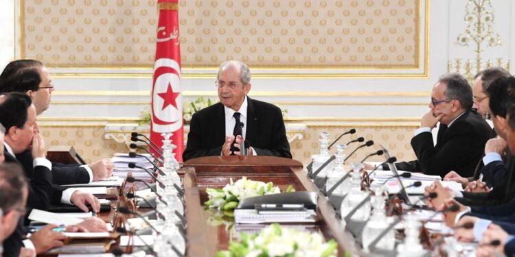 Ennaceur appelle à accélérer la formation du nouveau gouvernement