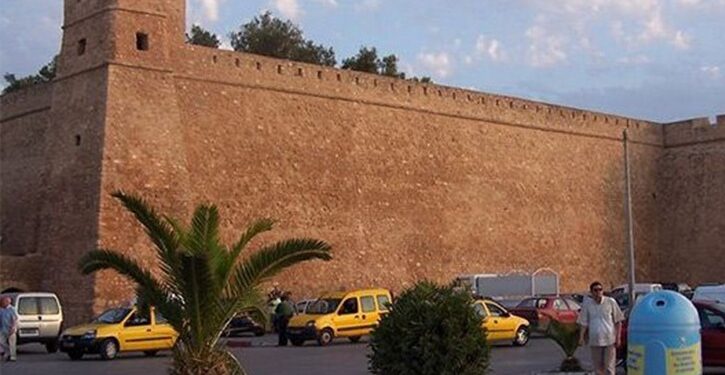 Vingt-trois infractions menacent le Fort de Hammamet