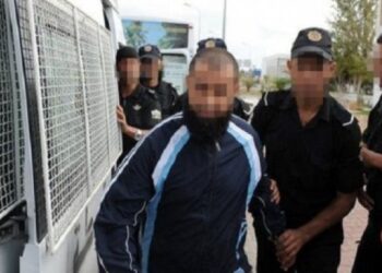 Gafsa : Un extrémiste s'attaque à des agents sécuritaires