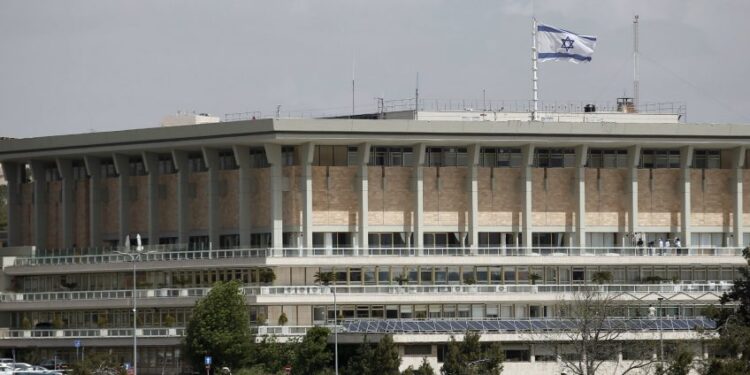 Une délégation de jeunes Tunisiens en visite en Israël