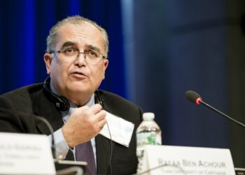 Rafaâ Ben Achour : "L'actuel régime politique paralyse le pays !"