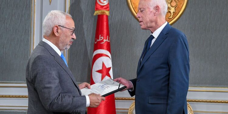 Présidence du gouvernement : Rached Ghannouchi annonce le choix d'Ennahdha à Kais Saied