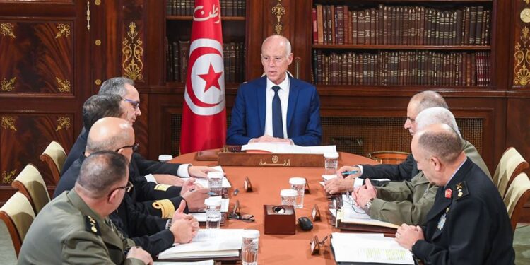 Kais Saied préside une réunion du Conseil Supérieur des Armées