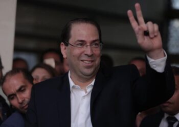 Avant son départ, Chahed promet de signer des décrets relatifs à la lutte contre la corruption