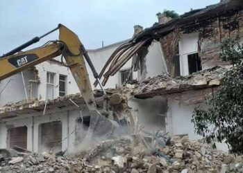 Jendouba en état de choc après la destruction de son hôtel de ville.