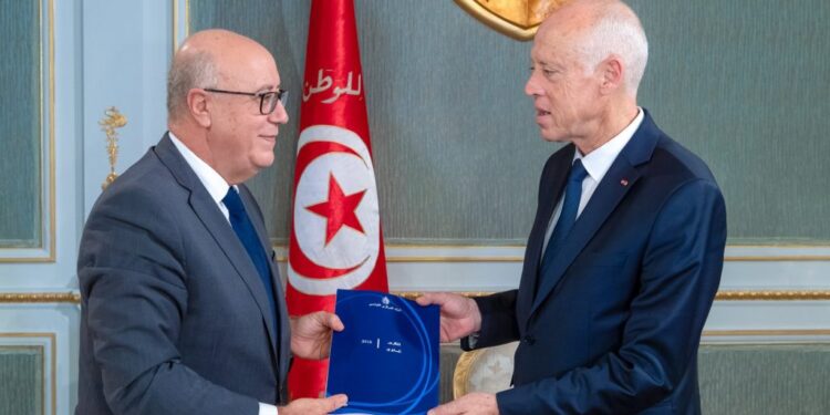 Kais Saied reçoit le gouverneur de la BCT