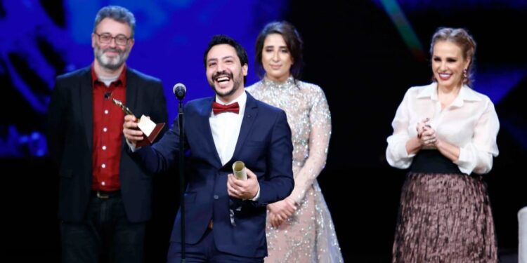"Un fils" de Mehdi Barsaoui, triplement récompensé au Festival International du Film du Caire