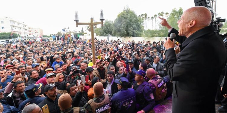 Il existe un blocage au niveau des institutions de l'Etat, selon Kais Saied