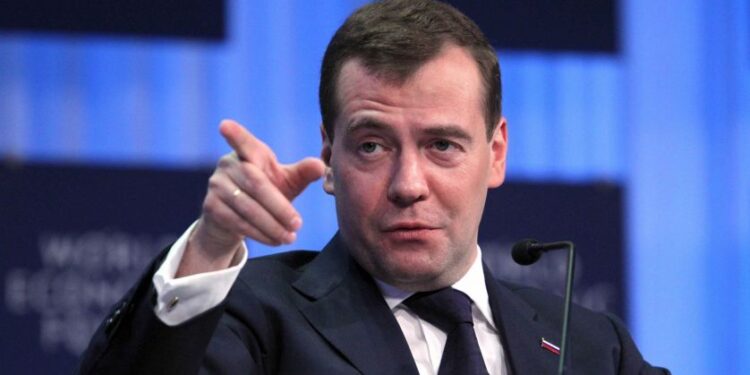 Russie : Démission du premier ministre Dmitri Medvedev