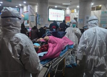 Coronavirus : Près de 2400 morts et 76.000 personnes contaminées dans le monde