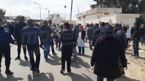 Kasserine : Des manifestants dispersés au gaz lacrymogène