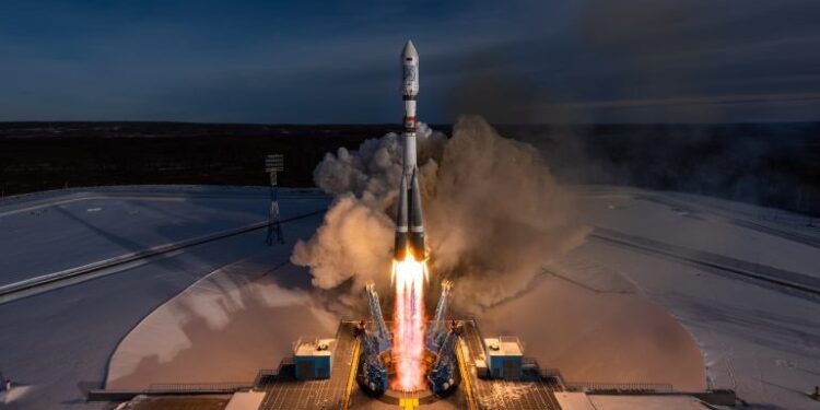 Le premier satellite tunisien en phase finale avant son lancement