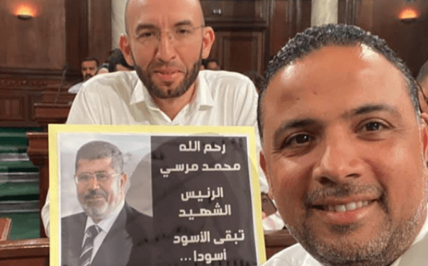 Tunisie : Et si on interdisait toute affiche au Parlement !
