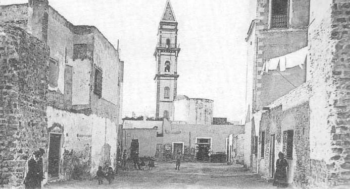 Nostalgies : Gare et église de la Goulette au siècle dernier