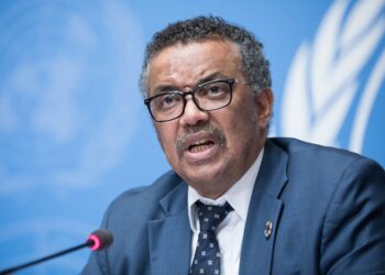 OMS : "Nous espérons mettre fin au coronavirus en moins de deux ans"