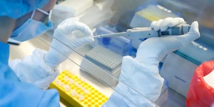 Vaccin contre le coronavirus : 1 milliard de doses déjà commandées par 20 pays à la Russie