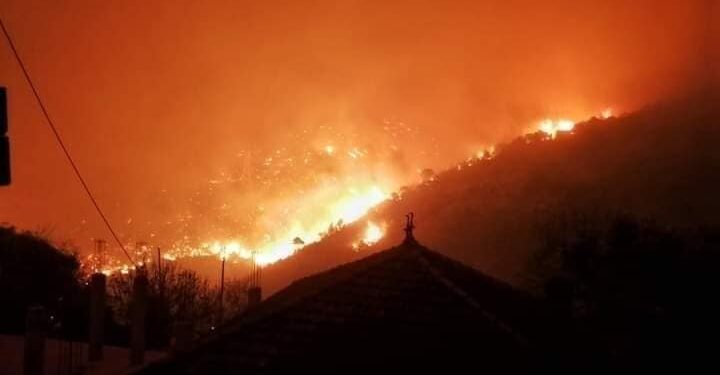Algérie : Gigantesques incendies simultanés dans plusieurs régions
