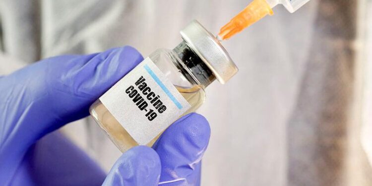 Covid-19 : Un vaccin développé par Pfizer et BioNTech "efficace à 90%"