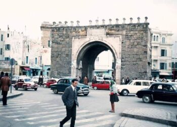 Trois vues de Bab Bhar