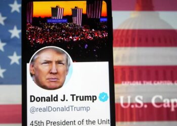 Donald Trump, banni définitivement de Twitter