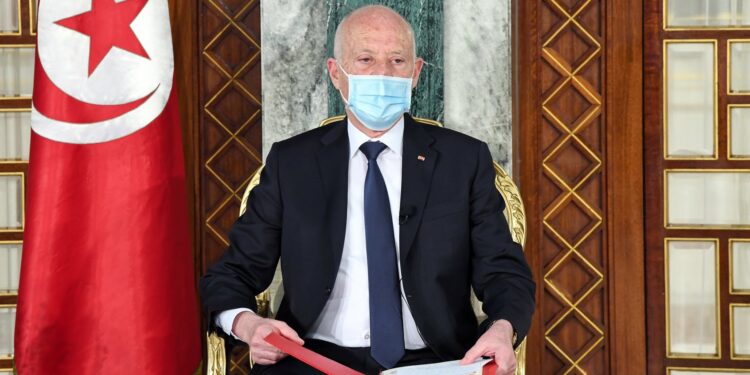 Sondage : Kais Saied et le PDL sans concurrent