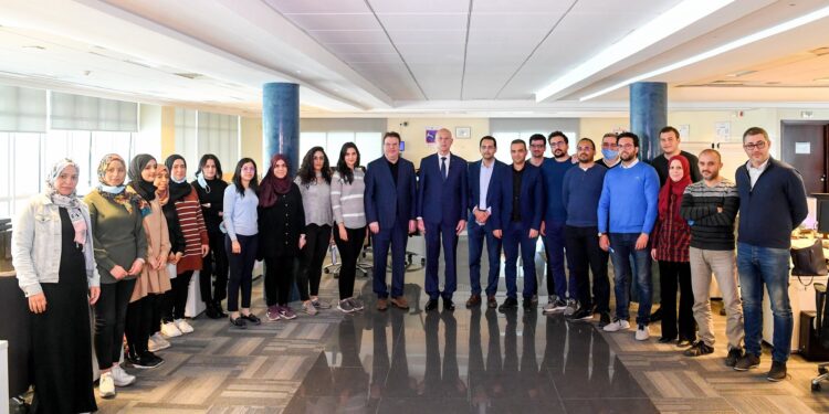 Deux semaines avant le lancement du 1er satellite tunisien, Saied rend visite au groupe Telnet