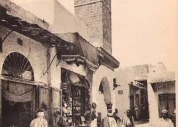 Medina de Tunis : Mosquée à Souk El Blat