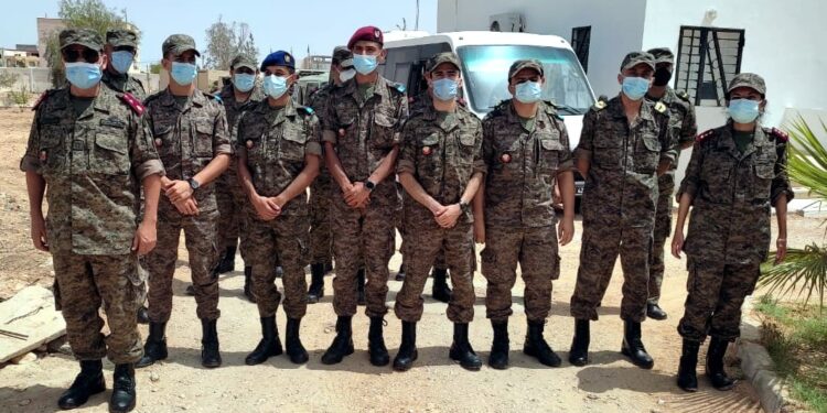 A Tataouine, l'Armée parvient à vacciner 4500 citoyens en trois jours