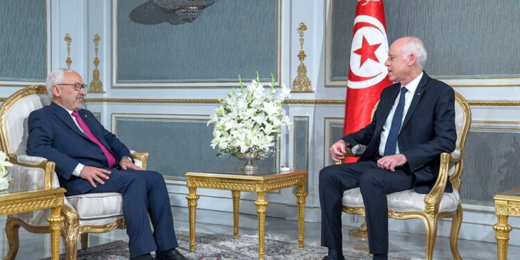 Tunisie : Ghannouchi dénonce un "putsch contre la Révolution et la Constitution"