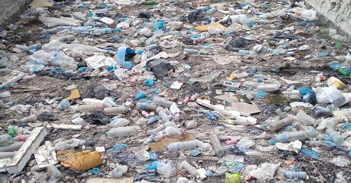 Inacceptable. Un oued de plastique en plein grand Tunis