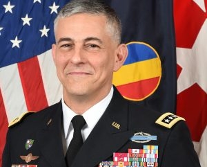 Entretien entre une délégation militaire de haut niveau et le chef du Commandement de l'Africom