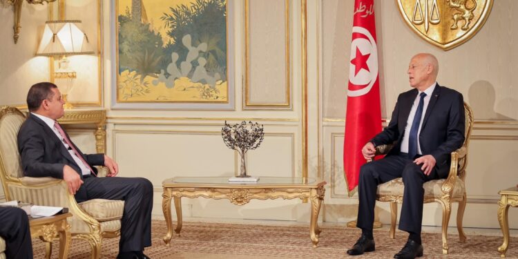 L'ouverture des frontières tuniso-libyennes au centre d'une rencontre entre Saied et Dbeibah