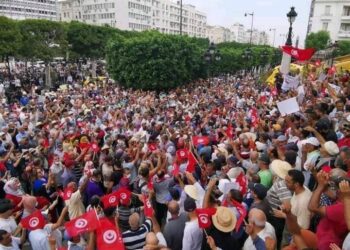 Mesures du 25 juillet : La rue divis&eacute;e !