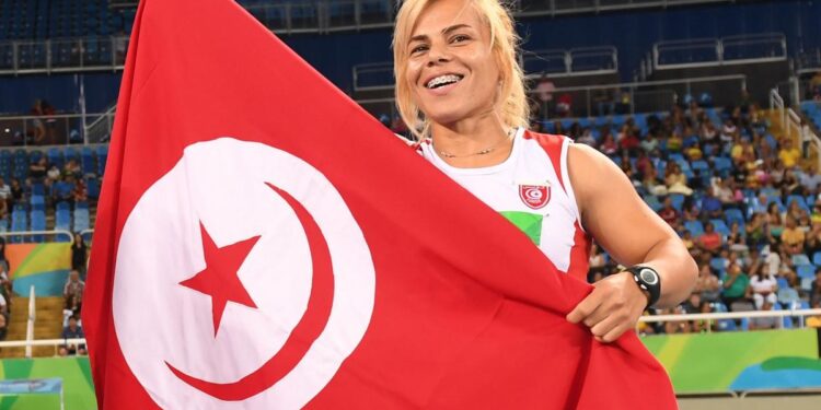 Raoua Tlili oblig&eacute;e de vendre ses m&eacute;dailles pour payer ses factures !