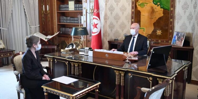 Najla Bouden reçue à Carthage : Même image, même communiqué