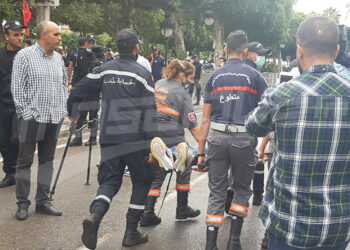 Tunis : Des manifestants anti-Saied agressent l&rsquo;&eacute;quipe de la t&eacute;l&eacute;vision nationale