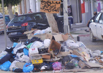 3000 tonnes de d&eacute;chets dans les rues de Sfax !