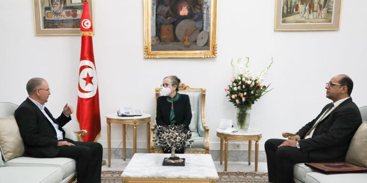 Taboubi salue la "volont&eacute; de r&eacute;ussite" et la "pers&eacute;v&eacute;rance" de Najla Bouden