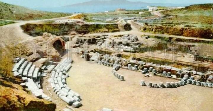 Au Théâtre antique de Carthage