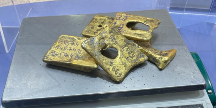 Tunis-Carthage : 4,5 Kg d'or et 73 mille euros saisis