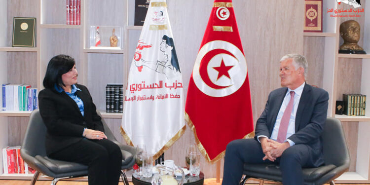 Tunisie : Abir Moussi défend ses rencontres avec des diplomates européens