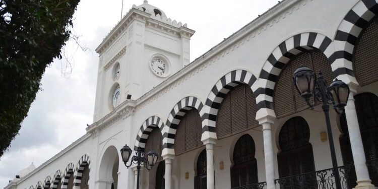 Tunisie : "La gestion de la crise reste possible", rassure le Contrôleur des dépenses publiques
