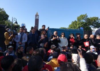 &laquo; Citoyens contre le coup d&rsquo;Etat &raquo; en sit-in &agrave; l&rsquo;Avenue Habib Bourguiba