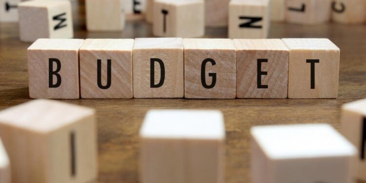 Tunisie - LF 2022 : Un d&eacute;ficit budg&eacute;taire de 8 milliards de dinars