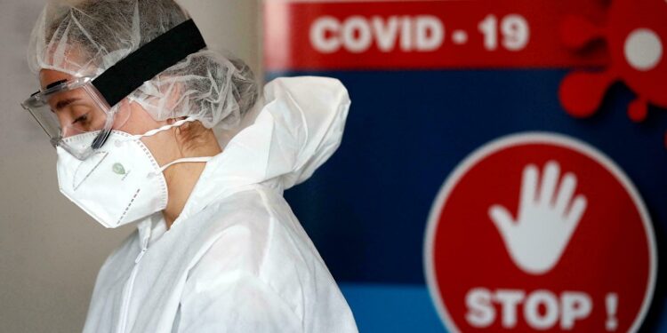 France - Covid-19 : 72.000 nouveaux cas en 24h, un record depuis le début de la pandémie