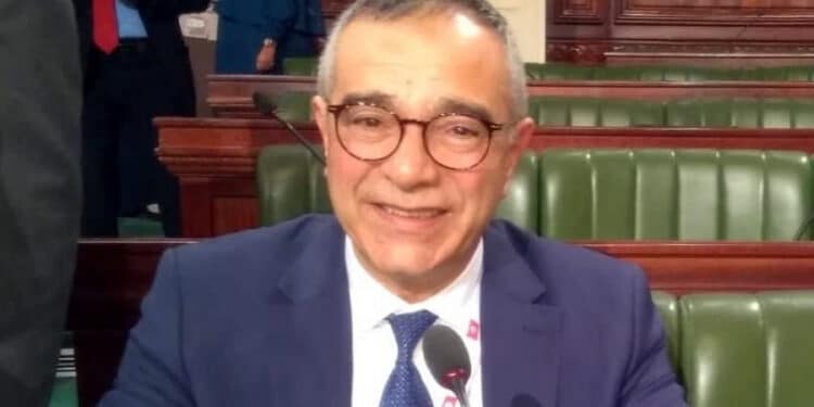 Fay&ccedil;al Derbel : "En absence de solutions, la Tunisie ira au Club de Paris"