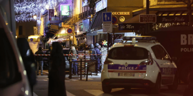 Prise d'otages à Paris : Le forcené interpellé, les deux otages libérées