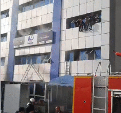 Tunisie : Incendie au siège d'Ennahdha à Montplaisir